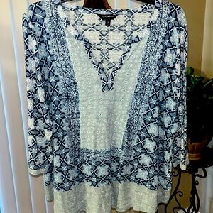 Lucky Brand Blue Print pullover Top Size 1X.
